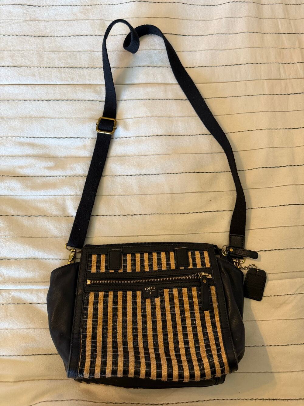 Fossil black tan canvas leather shoulder bag purse checkered versatile